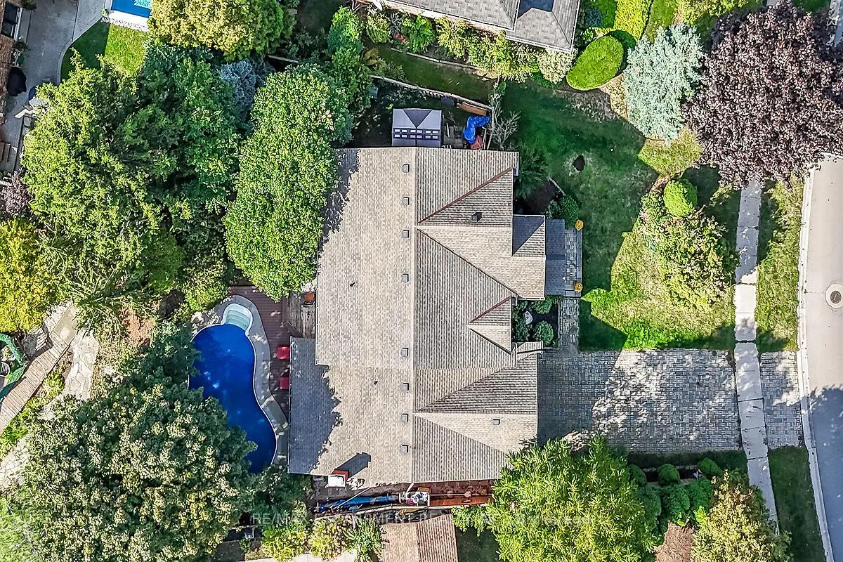 Photo 47 of 208 Meadowbrook Drive E, Hamilton, Ancaster — HOMEH