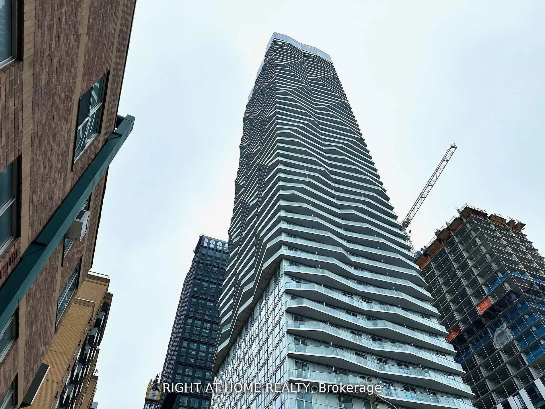 Front of Unit 1003, 100 Dalhousie Street