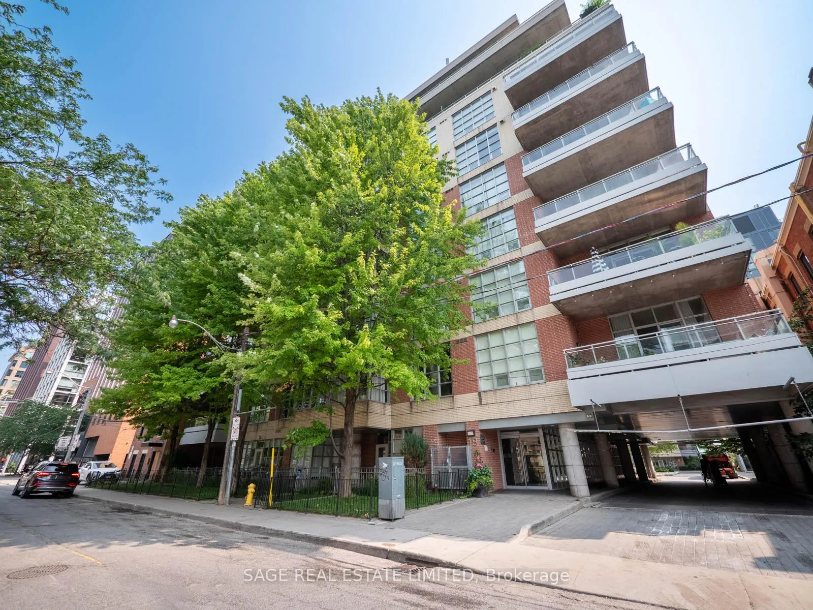 Photo 3 of Unit 101, 19 Brant Street W, Toronto, Waterfront Communities — HOMEH