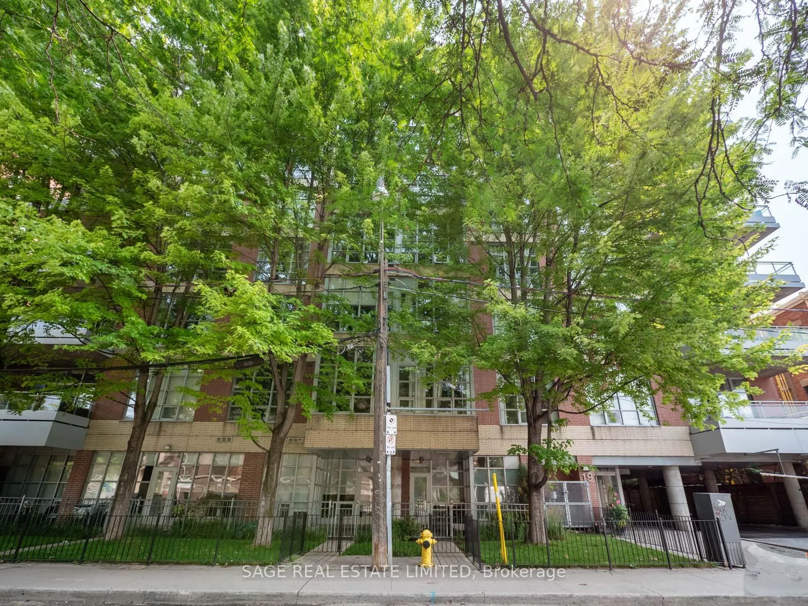 Photo 5 of Unit 101, 19 Brant Street W, Toronto, Waterfront Communities — HOMEH