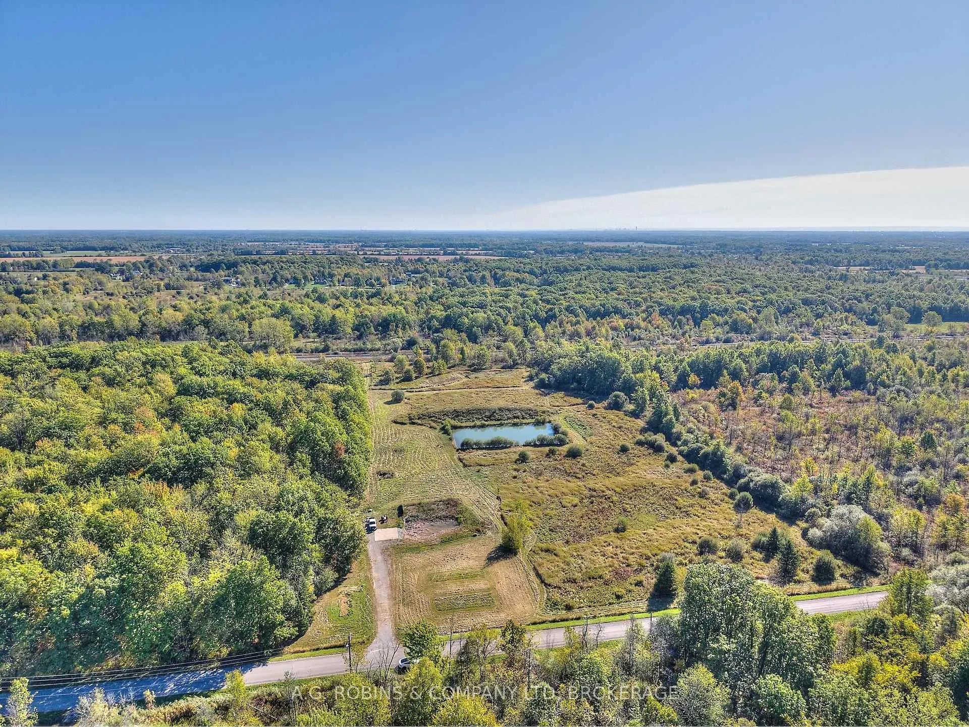Photo 3 of 14440 McKenney Road, Niagara Falls, Schisler — HOMEH