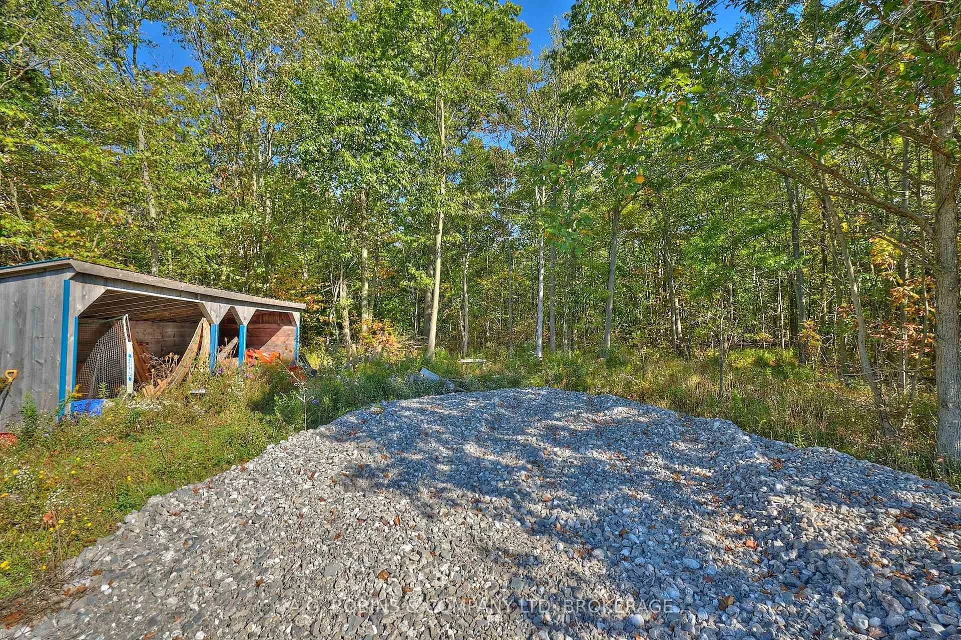 Photo 6 of 14440 McKenney Road, Niagara Falls, Schisler — HOMEH