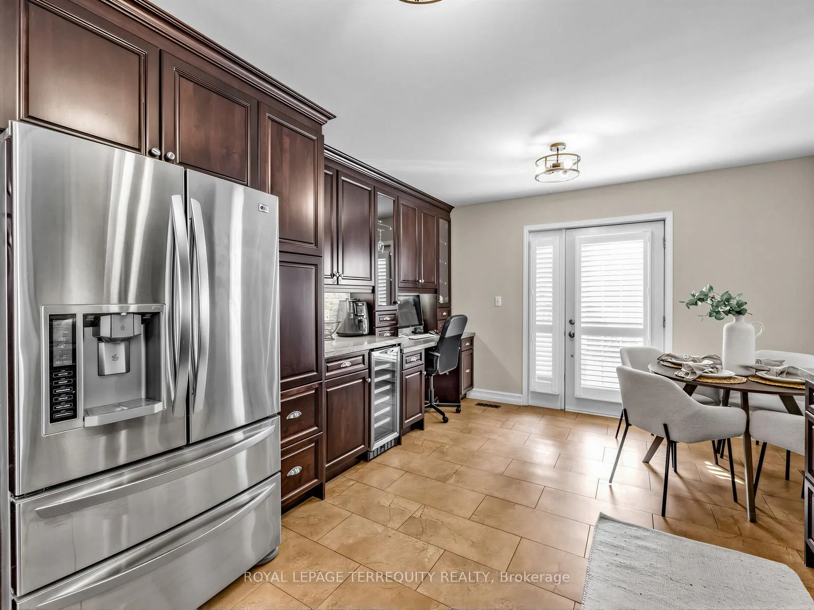 Photo 12 of 71 Hooper Square, Clarington, Bowmanville — HOMEH