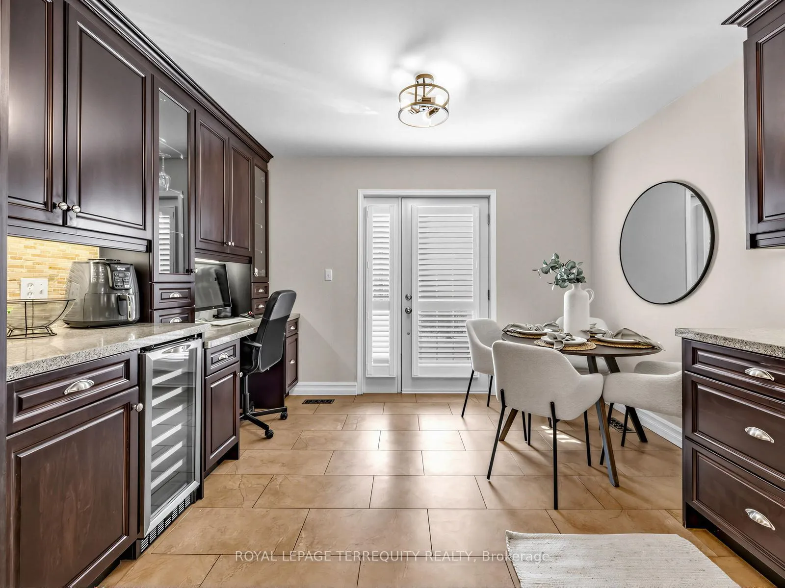 Photo 13 of 71 Hooper Square, Clarington, Bowmanville — HOMEH
