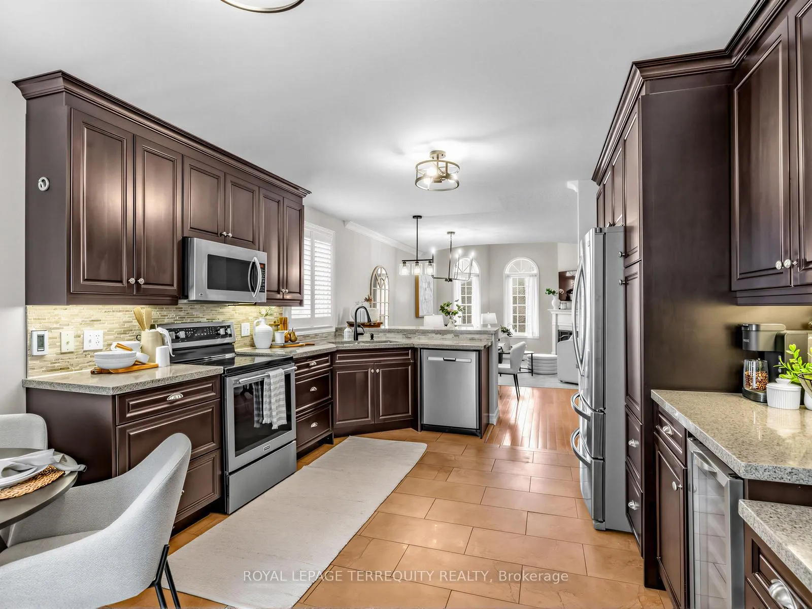 Photo 15 of 71 Hooper Square, Clarington, Bowmanville — HOMEH