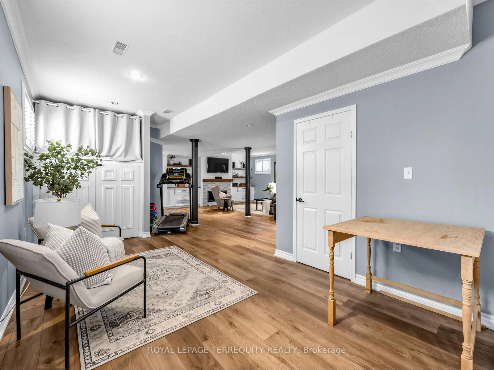 Photo 22 of 71 Hooper Square, Clarington, Bowmanville — HOMEH