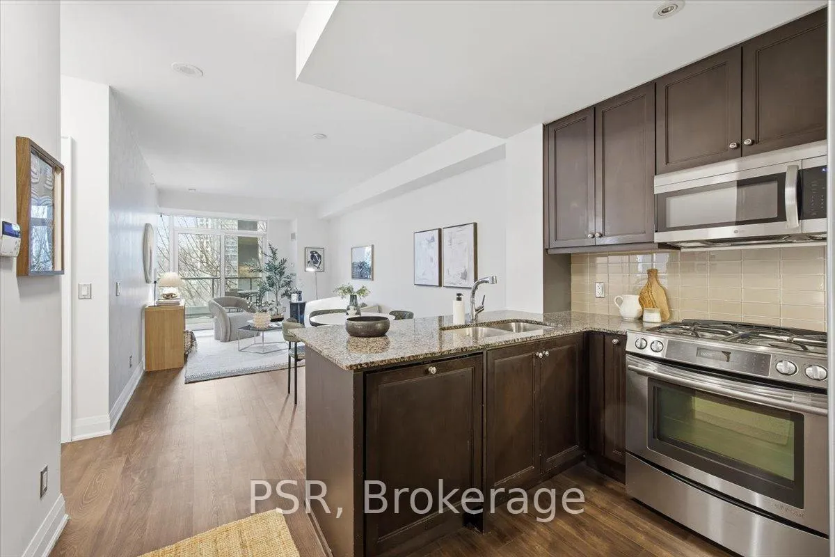 Photo 5 of Unit 422, 11 Bronte Road, Oakville, Bronte — HOMEH