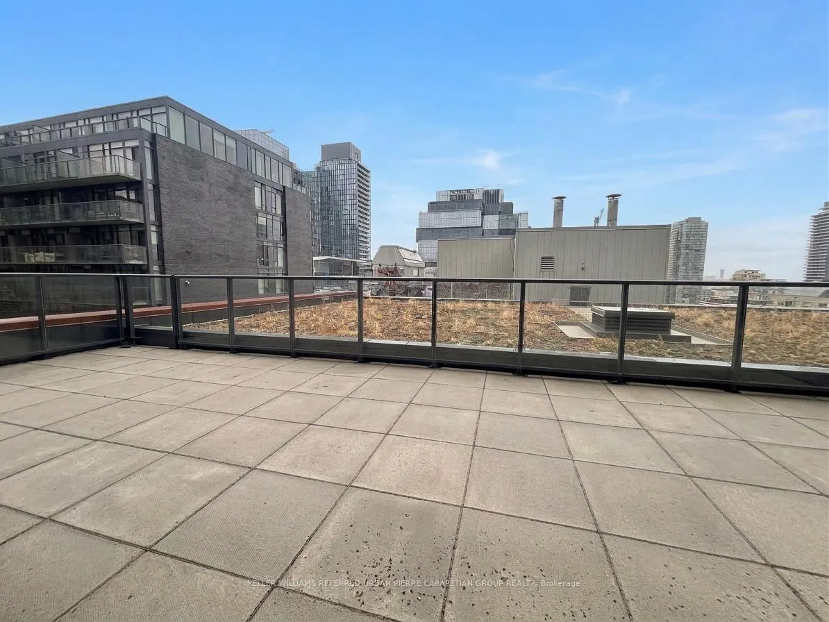 Photo 4 of Unit 1103, 180 Front Street E, Toronto, Moss Park — HOMEH
