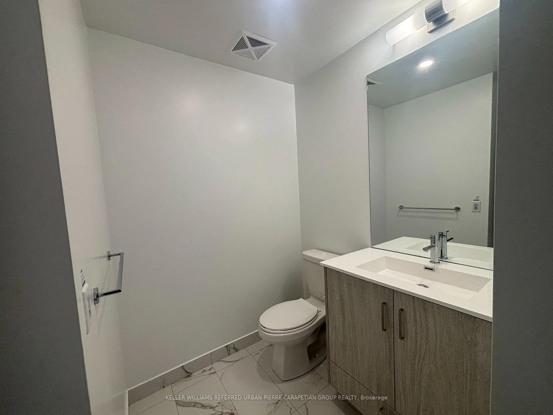Photo 14 of Unit 1103, 180 Front Street E, Toronto, Moss Park — HOMEH