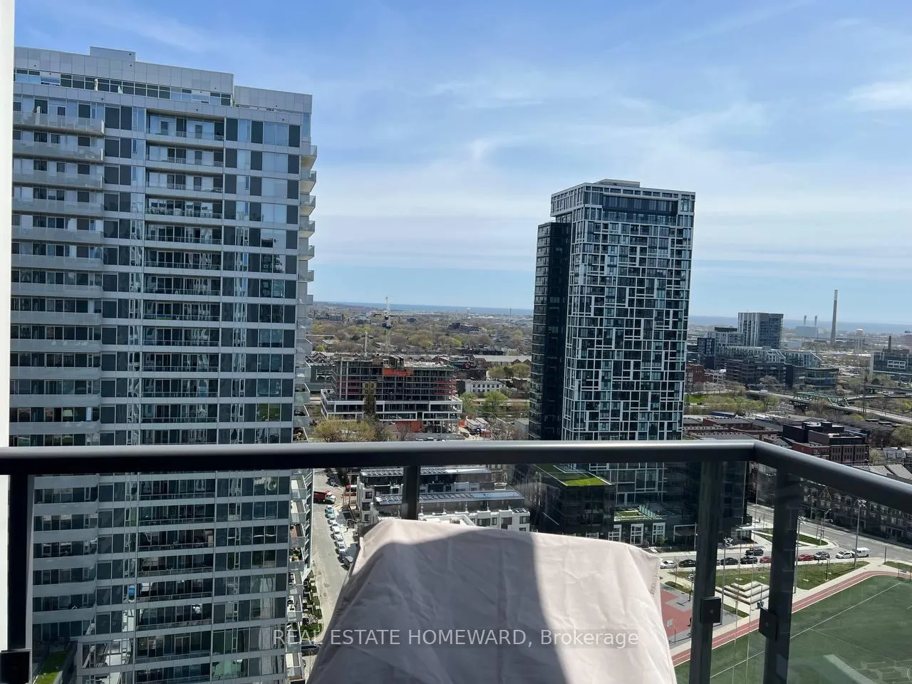 Photo 4 of Unit 2102, 170 Sumach Street, Toronto, Regent Park — HOMEH