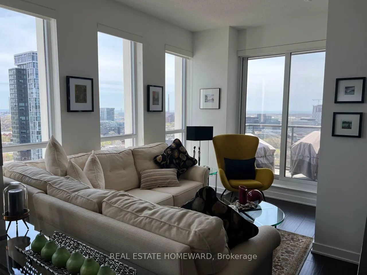 Photo 13 of Unit 2102, 170 Sumach Street, Toronto, Regent Park — HOMEH