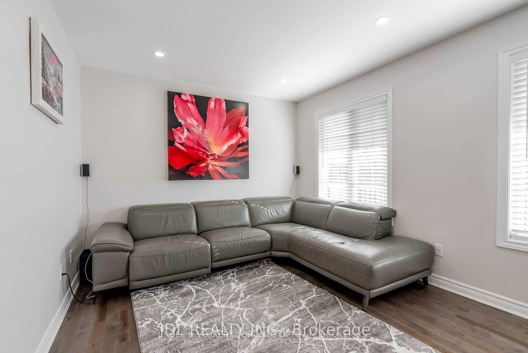 Photo 9 of 62 Ian Drive, Georgina, Keswick South — HOMEH
