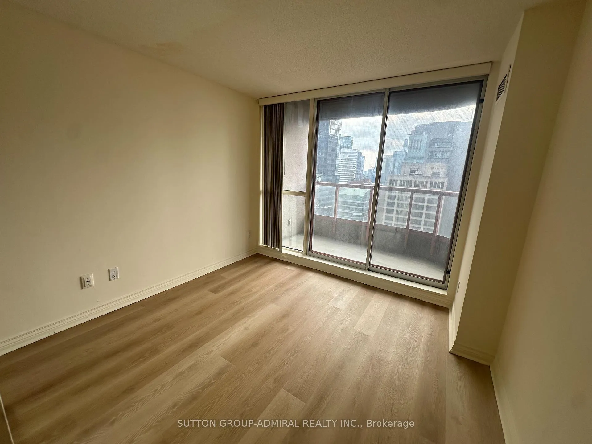 Photo 9 of Unit 3102, 736 Bay Street, Toronto, Bay Street Corridor — HOMEH