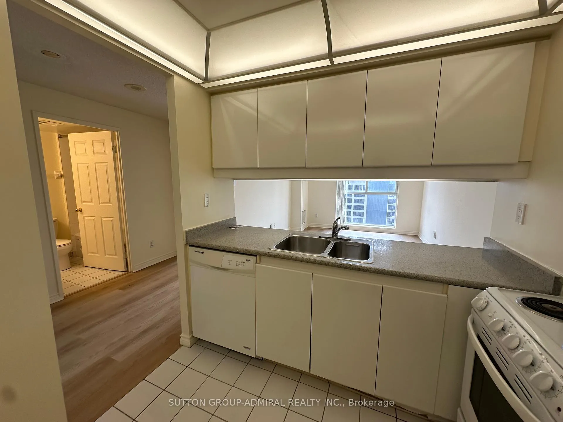 Photo 13 of Unit 3102, 736 Bay Street, Toronto, Bay Street Corridor — HOMEH