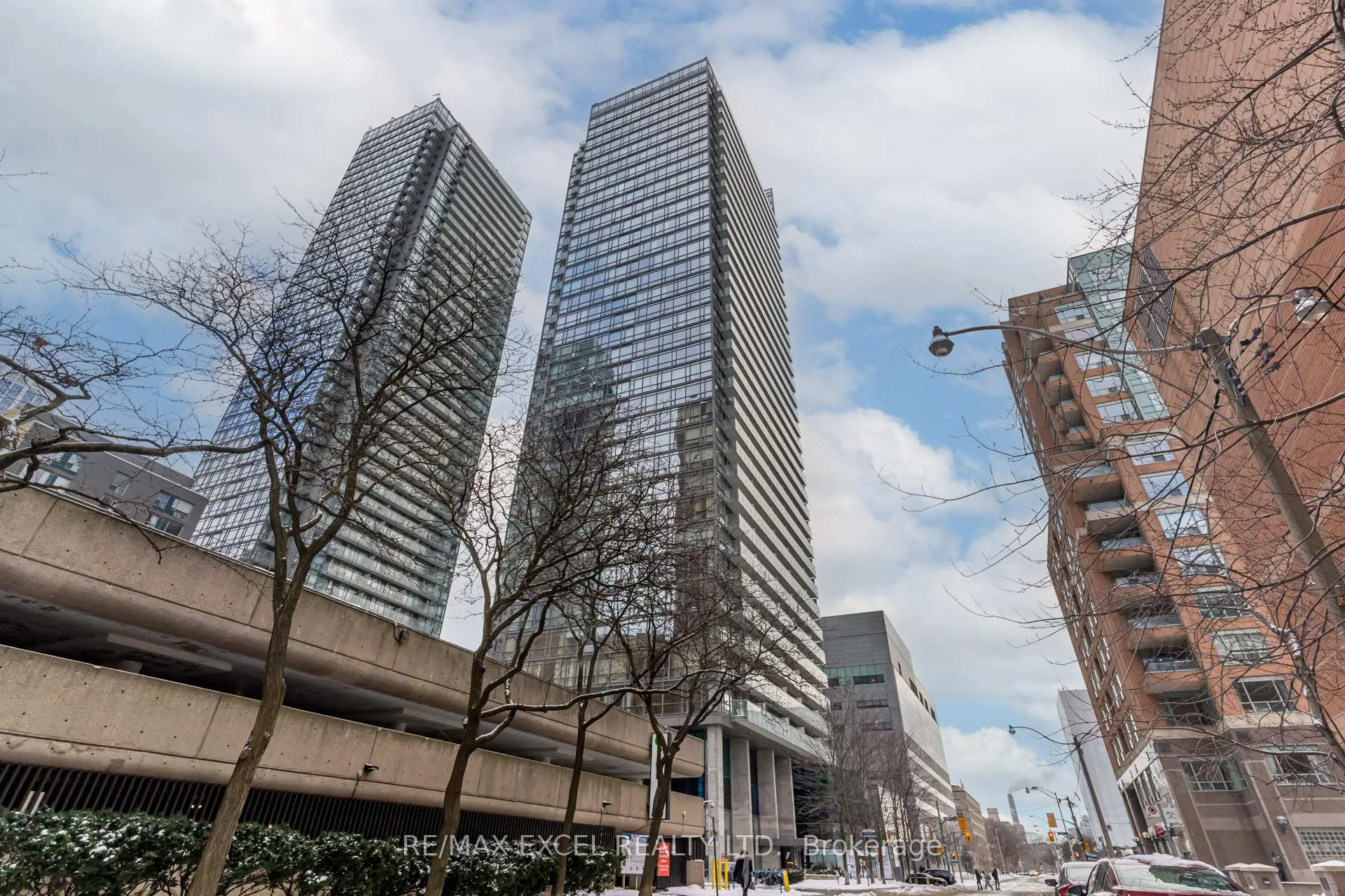 Photo 1 of Unit 2806, 37 Grosvenor Street, Toronto, Bay Street Corridor — HOMEH