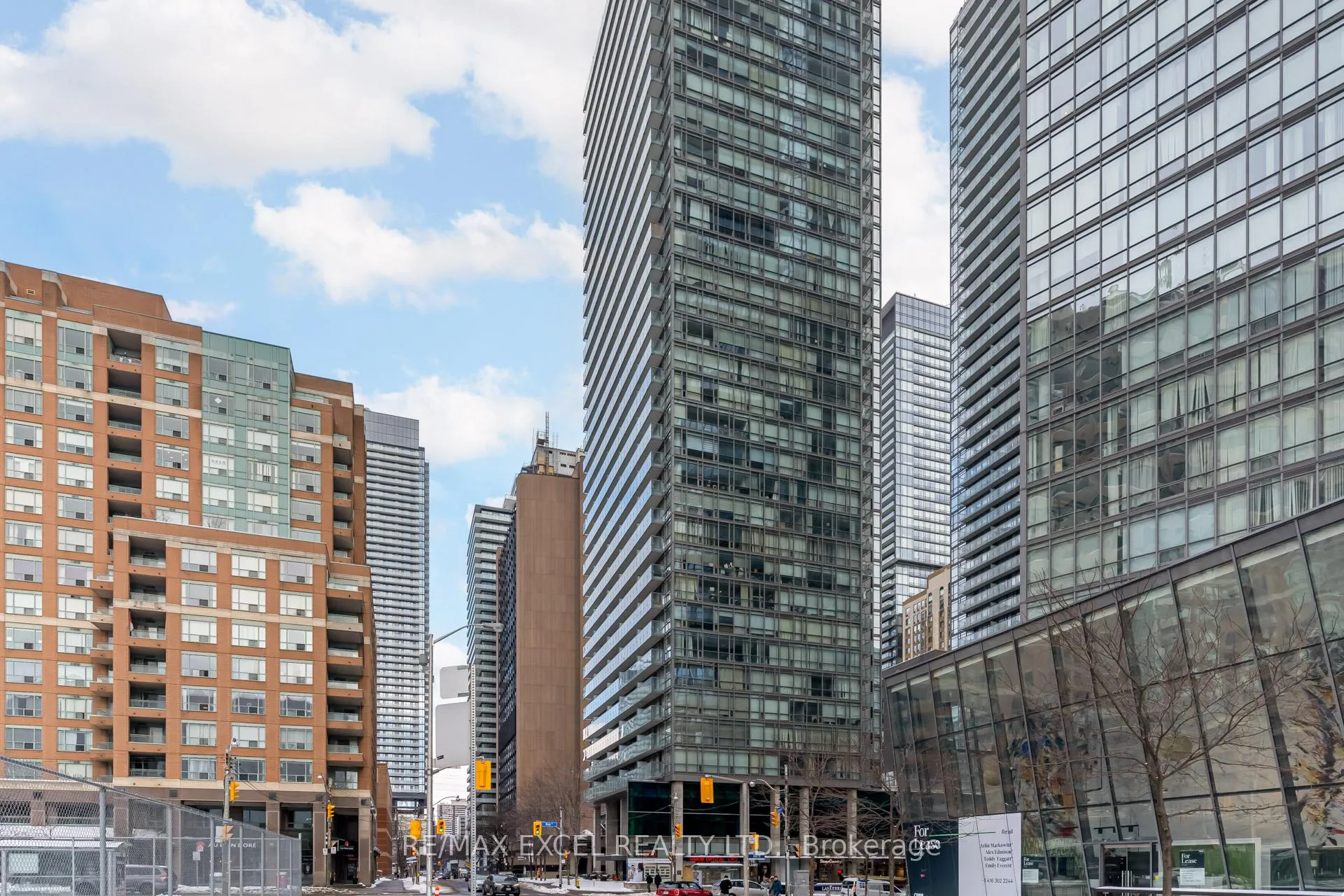 Photo 4 of Unit 2806, 37 Grosvenor Street, Toronto, Bay Street Corridor — HOMEH
