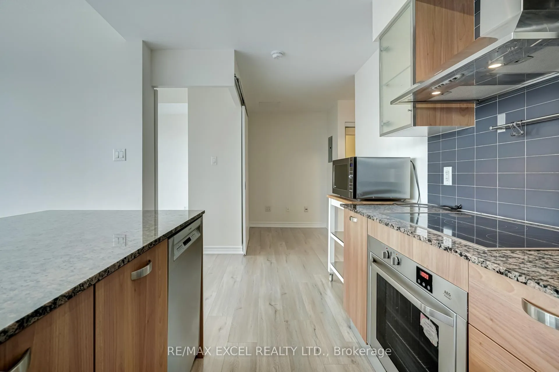 Photo 13 of Unit 2806, 37 Grosvenor Street, Toronto, Bay Street Corridor — HOMEH