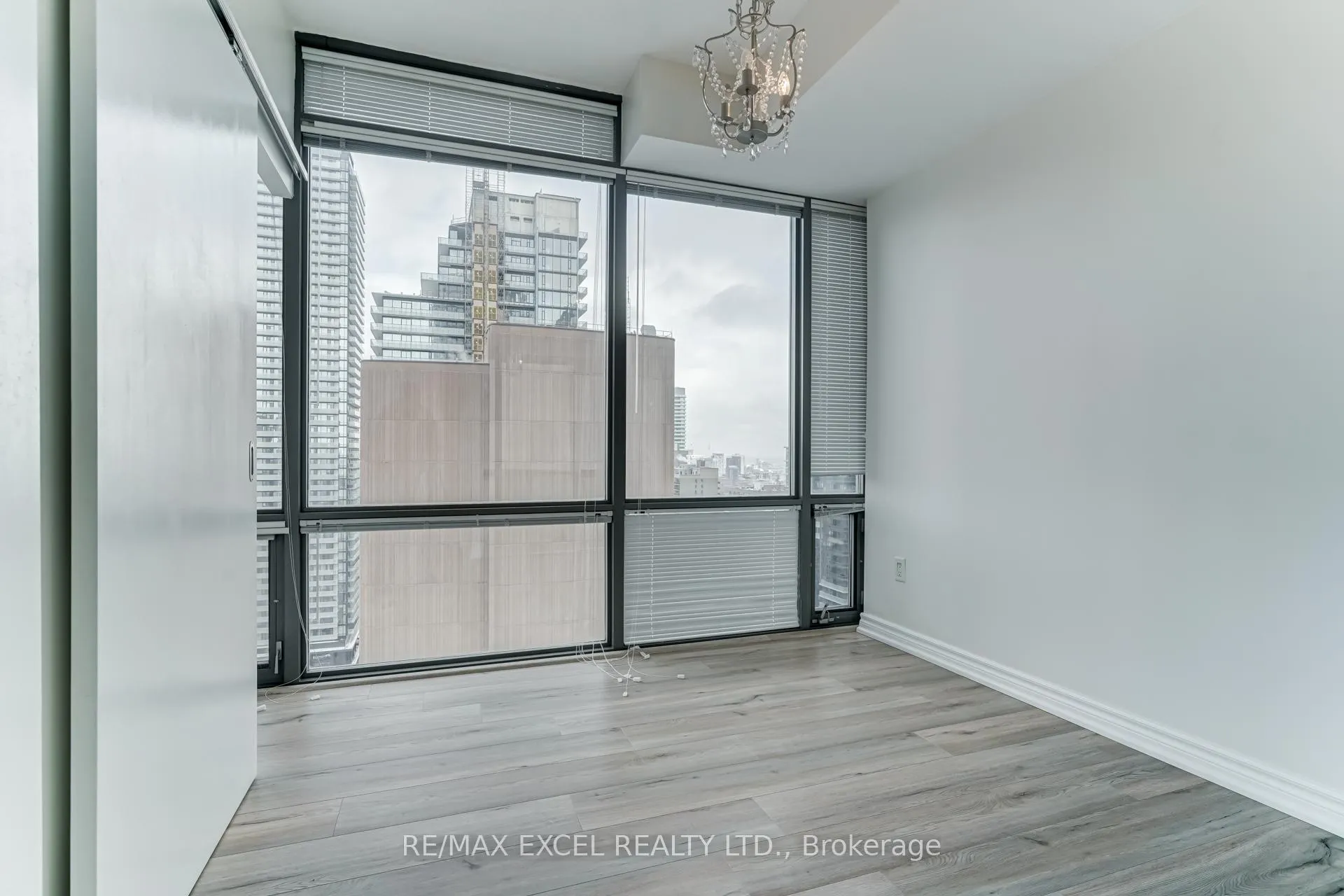 Photo 25 of Unit 2806, 37 Grosvenor Street, Toronto, Bay Street Corridor — HOMEH