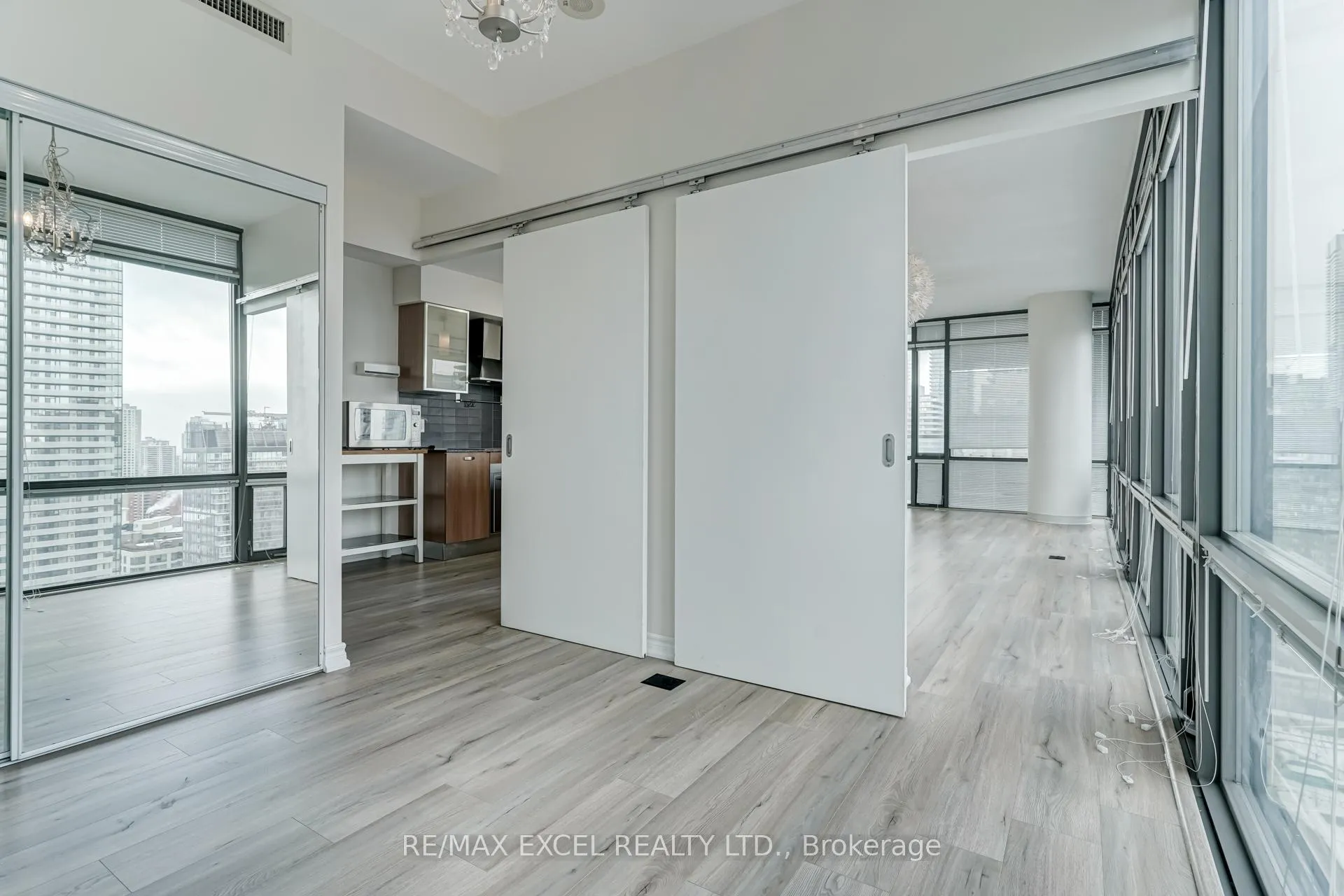 Photo 26 of Unit 2806, 37 Grosvenor Street, Toronto, Bay Street Corridor — HOMEH