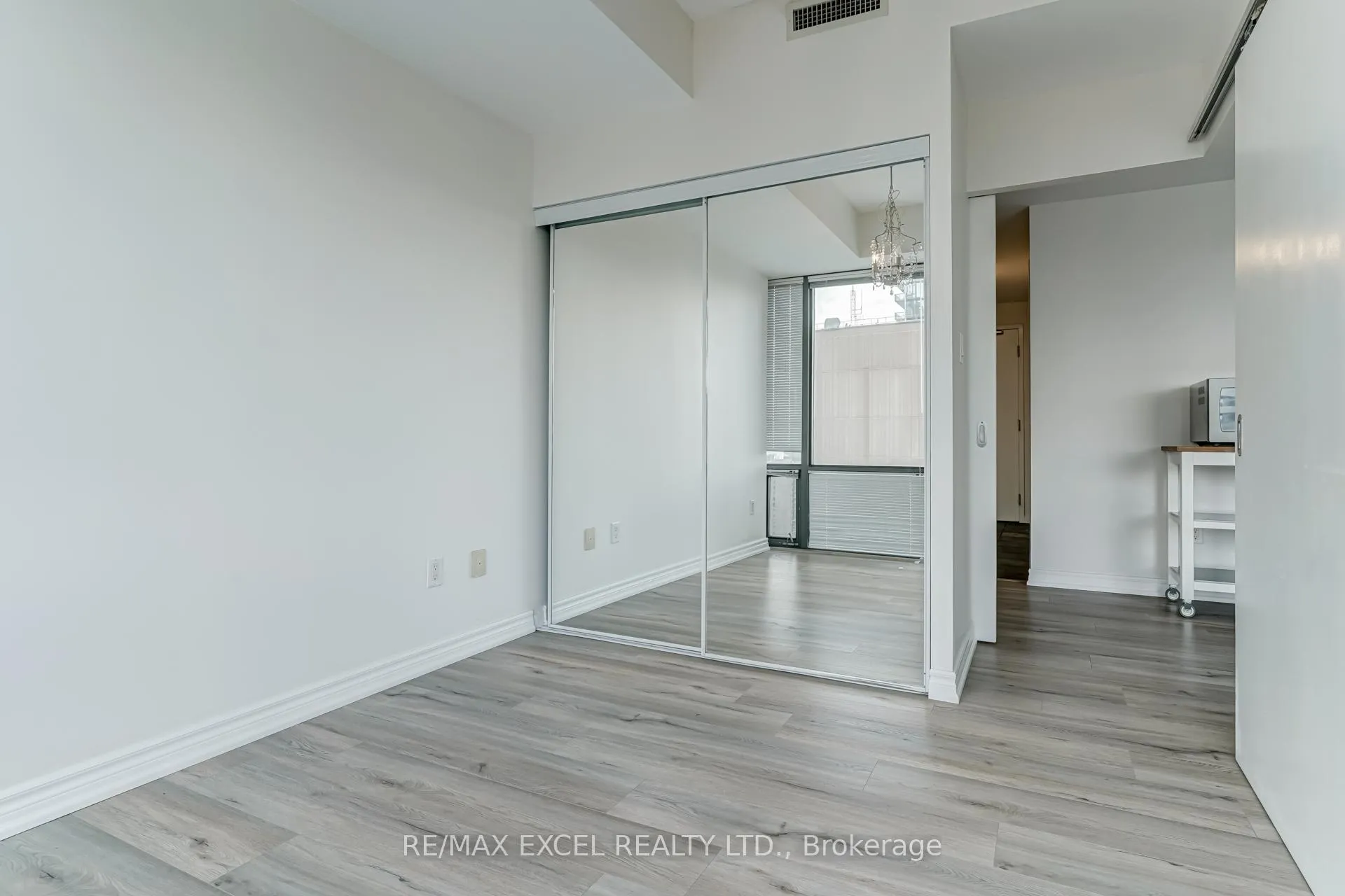 Photo 27 of Unit 2806, 37 Grosvenor Street, Toronto, Bay Street Corridor — HOMEH