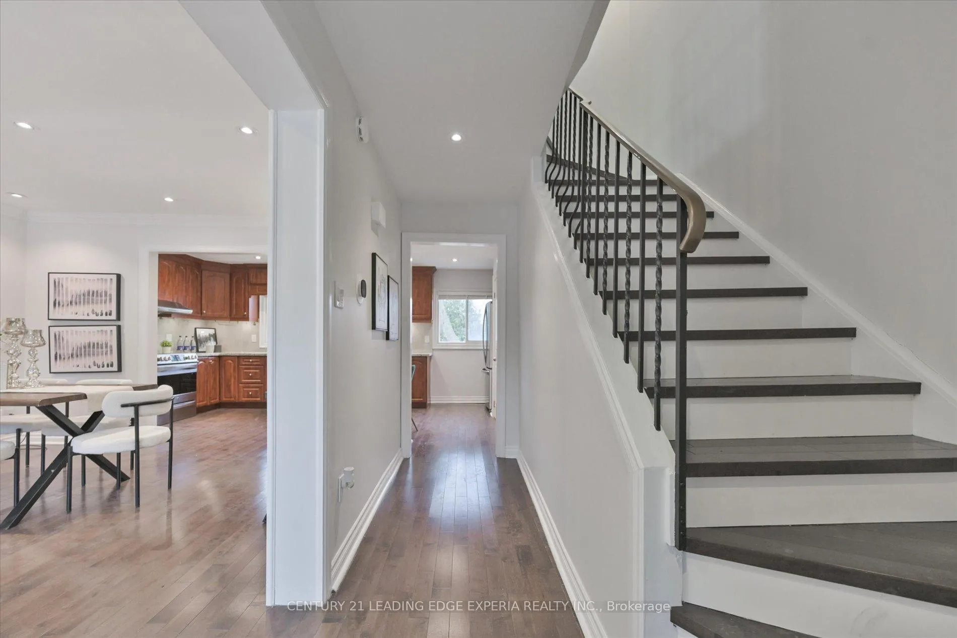 Photo 4 of 3A Bonniewood Road, Scarborough, Ionview — HOMEH