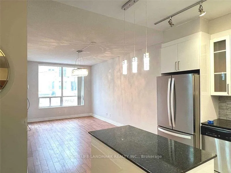 Photo 3 of Unit 101, 37 Galleria Parkway, Markham, Commerce Valley — HOMEH