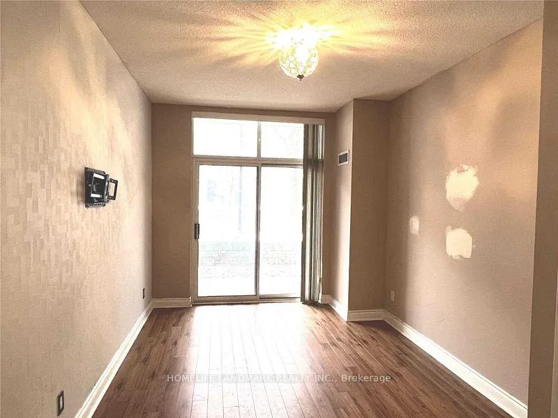 Photo 5 of Unit 101, 37 Galleria Parkway, Markham, Commerce Valley — HOMEH