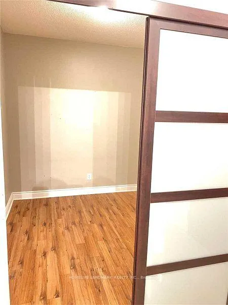 Photo 6 of Unit 101, 37 Galleria Parkway, Markham, Commerce Valley — HOMEH