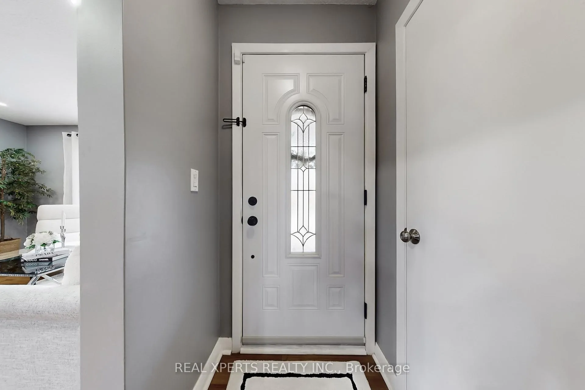 Photo 9 of 200 Rosemount Drive, Kitchener, Rosemount — HOMEH
