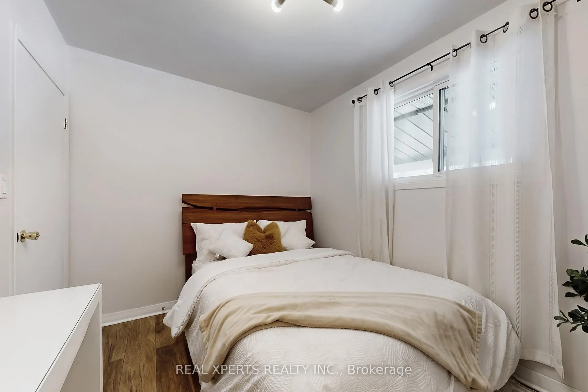 Photo 29 of 200 Rosemount Drive, Kitchener, Rosemount — HOMEH