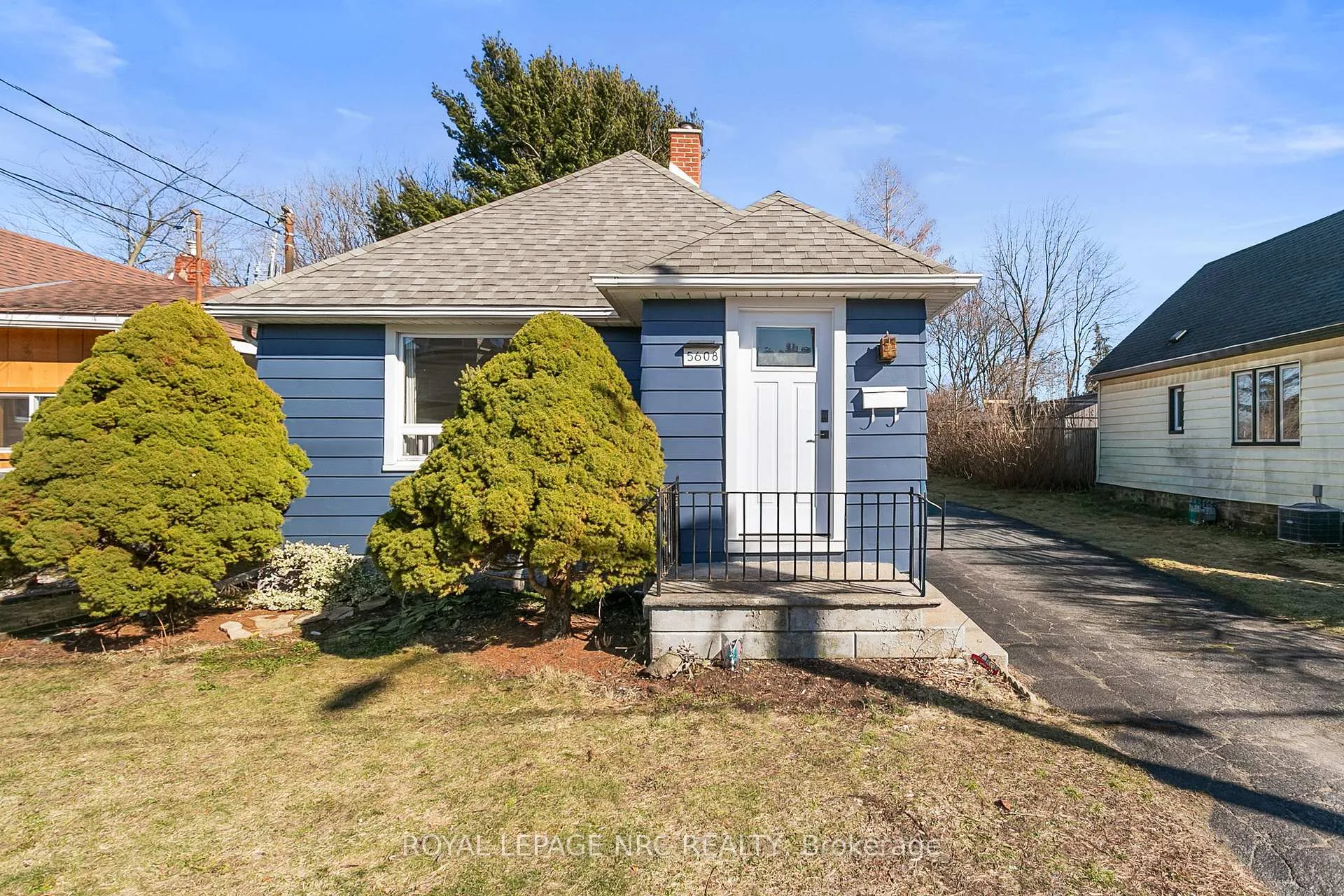 Photo 1 of 5608 Byng Avenue, Niagara Falls, Hospital — HOMEH