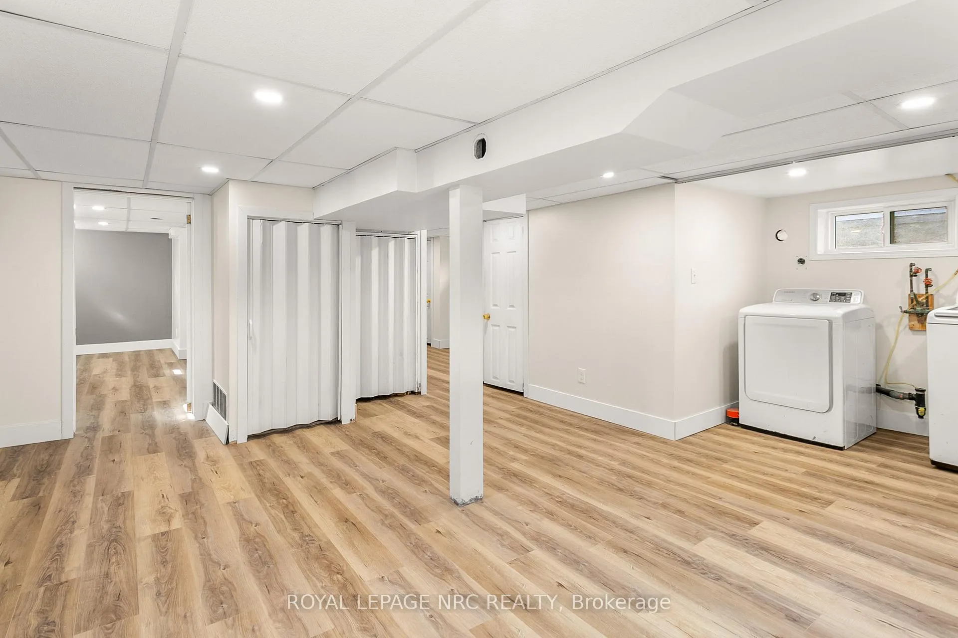 Photo 18 of 5608 Byng Avenue, Niagara Falls, Hospital — HOMEH
