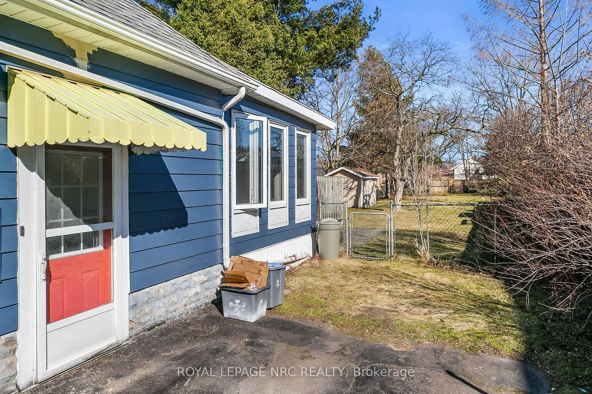 Photo 20 of 5608 Byng Avenue, Niagara Falls, Hospital — HOMEH
