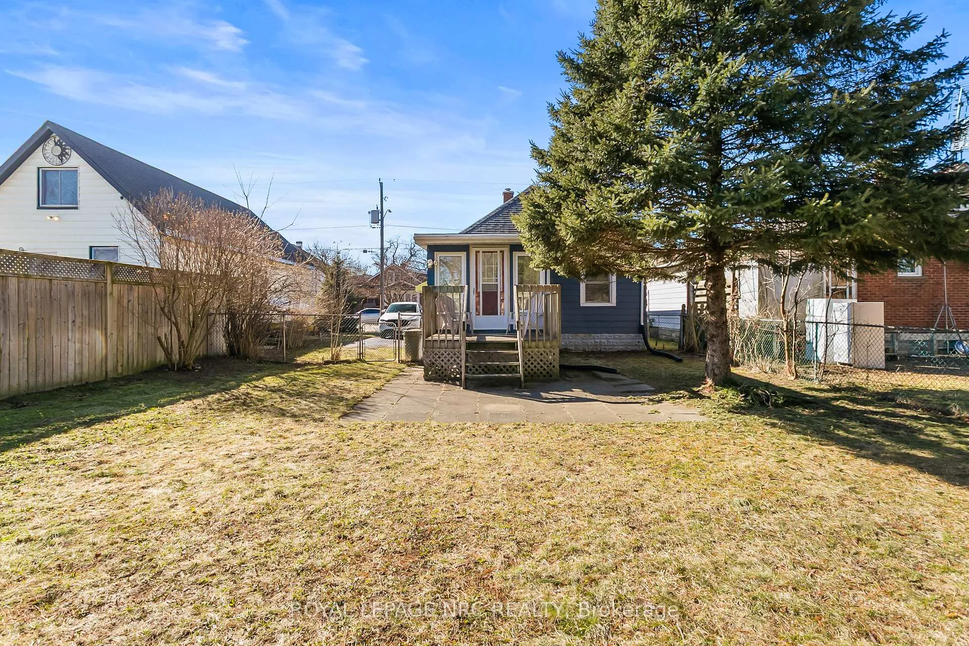 Photo 23 of 5608 Byng Avenue, Niagara Falls, Hospital — HOMEH