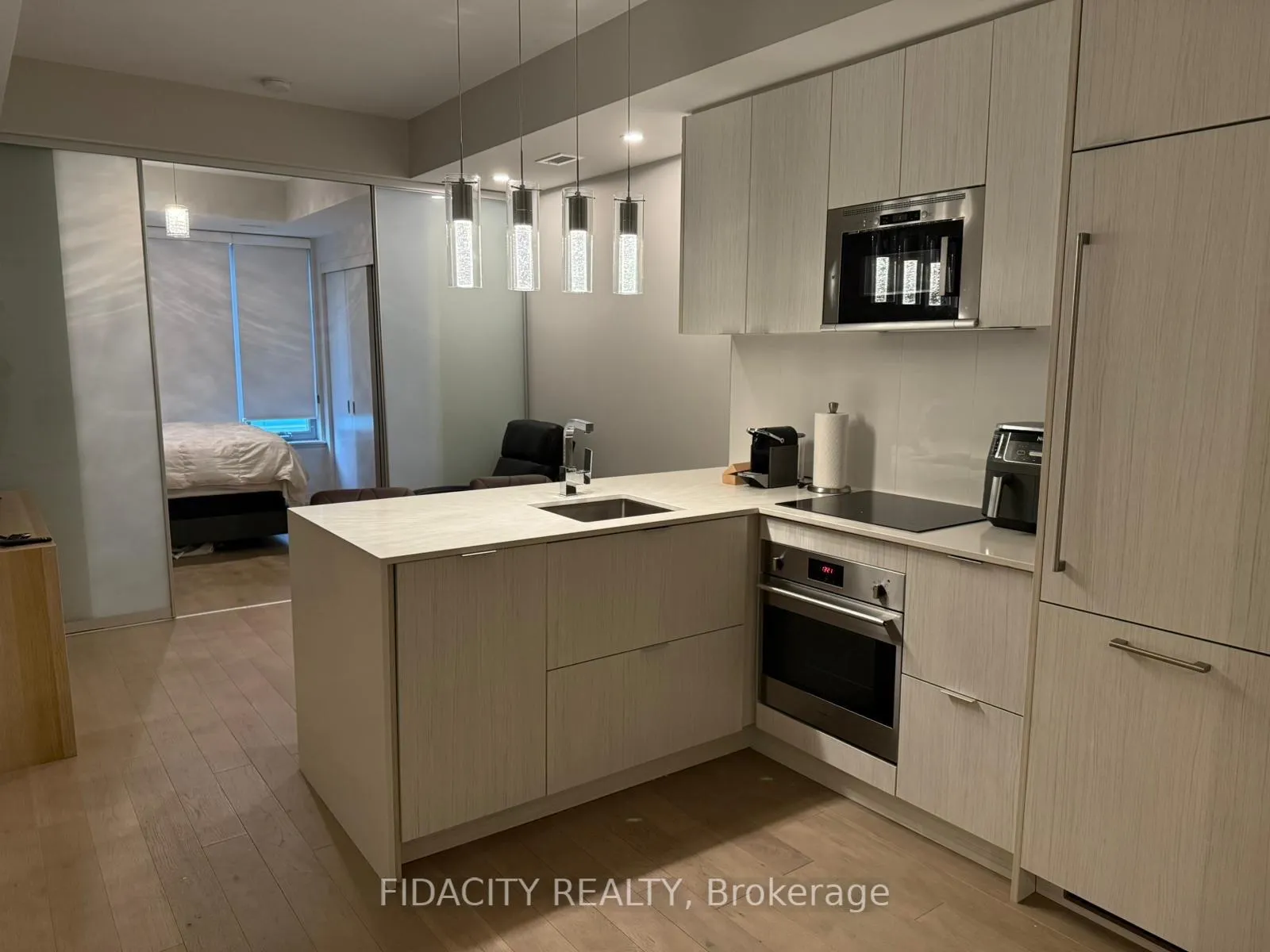 Photo 2 of Unit 1002, 101 Queen Street, Ottawa, Ottawa Centre — HOMEH
