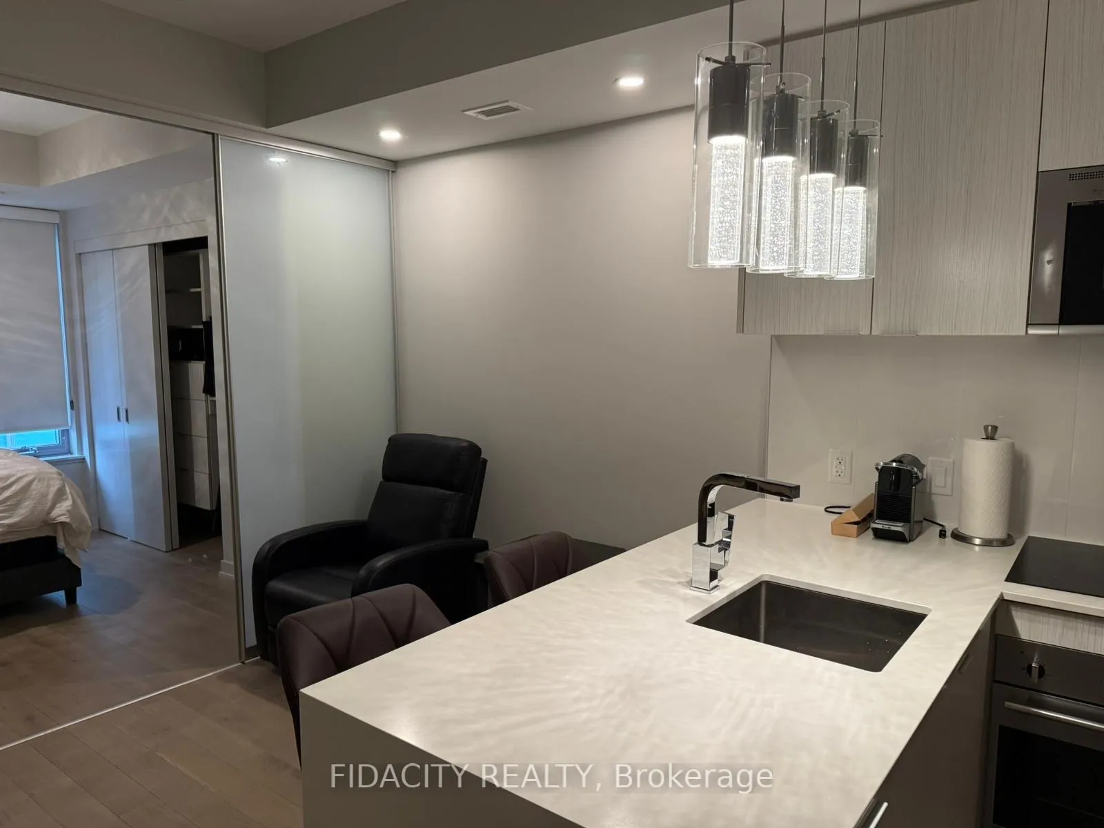 Photo 4 of Unit 1002, 101 Queen Street, Ottawa, Ottawa Centre — HOMEH