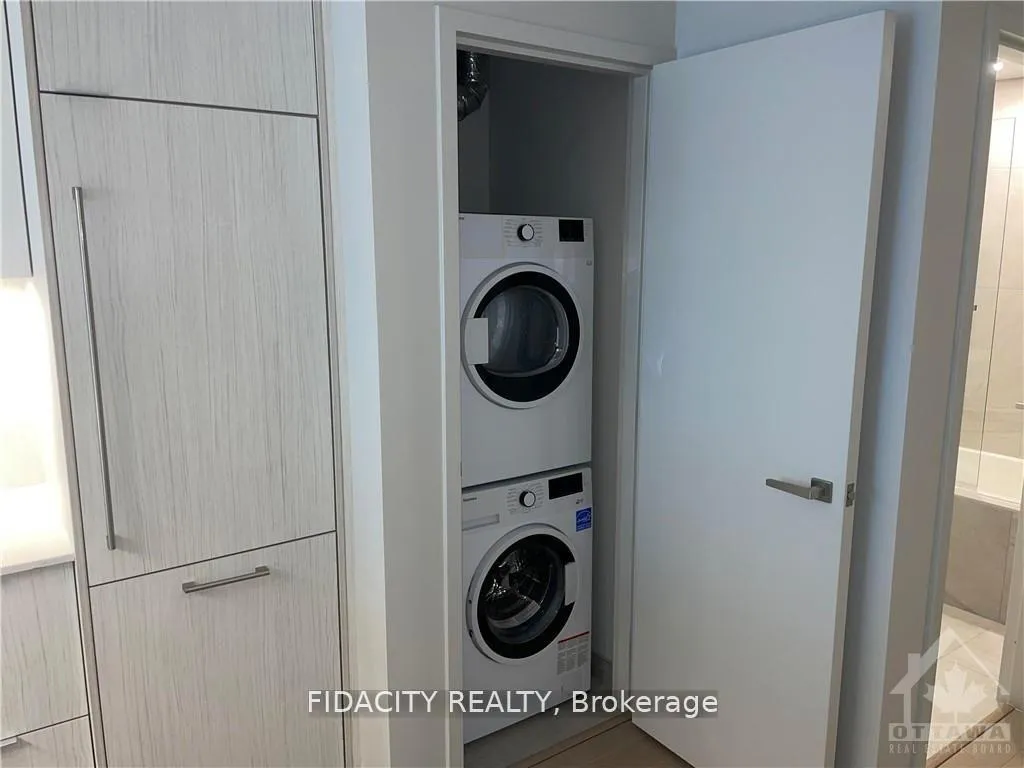 Photo 7 of Unit 1002, 101 Queen Street, Ottawa, Ottawa Centre — HOMEH