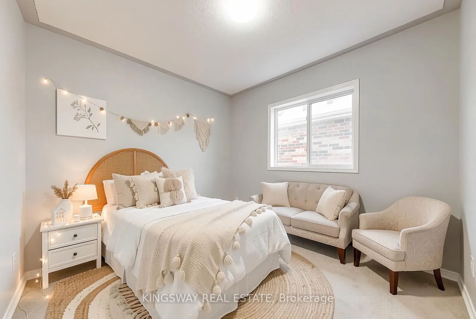 Photo 6 of 84 Abbotsbury Drive, Brampton, Credit Valley — HOMEH