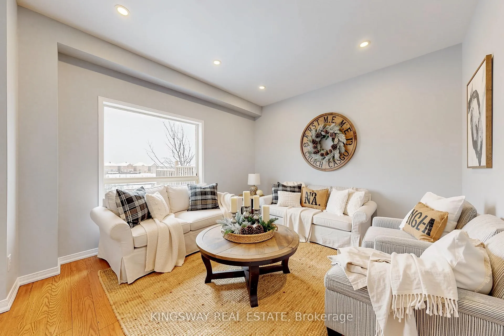Photo 12 of 84 Abbotsbury Drive, Brampton, Credit Valley — HOMEH