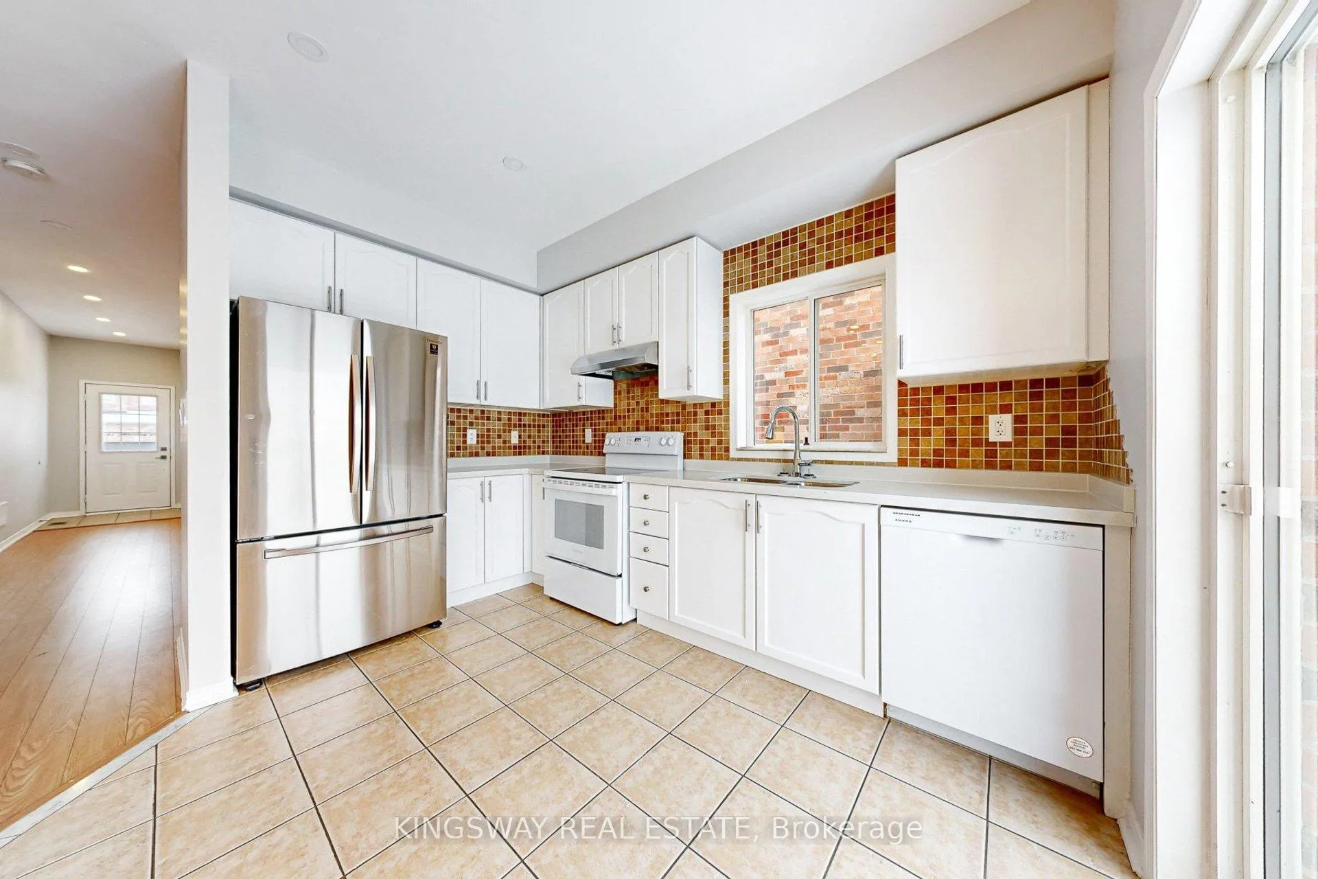 Photo 14 of 84 Abbotsbury Drive, Brampton, Credit Valley — HOMEH