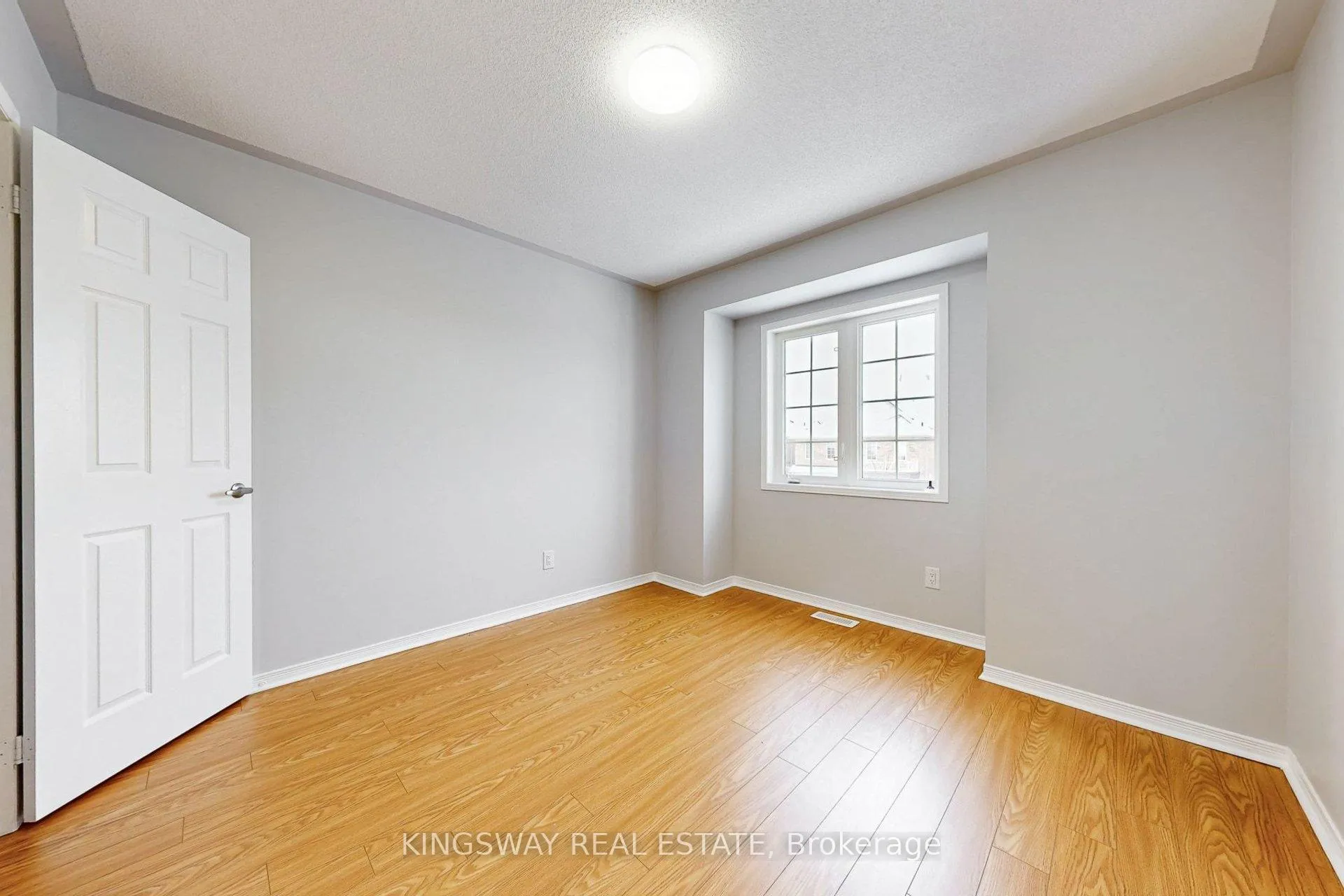 Photo 23 of 84 Abbotsbury Drive, Brampton, Credit Valley — HOMEH