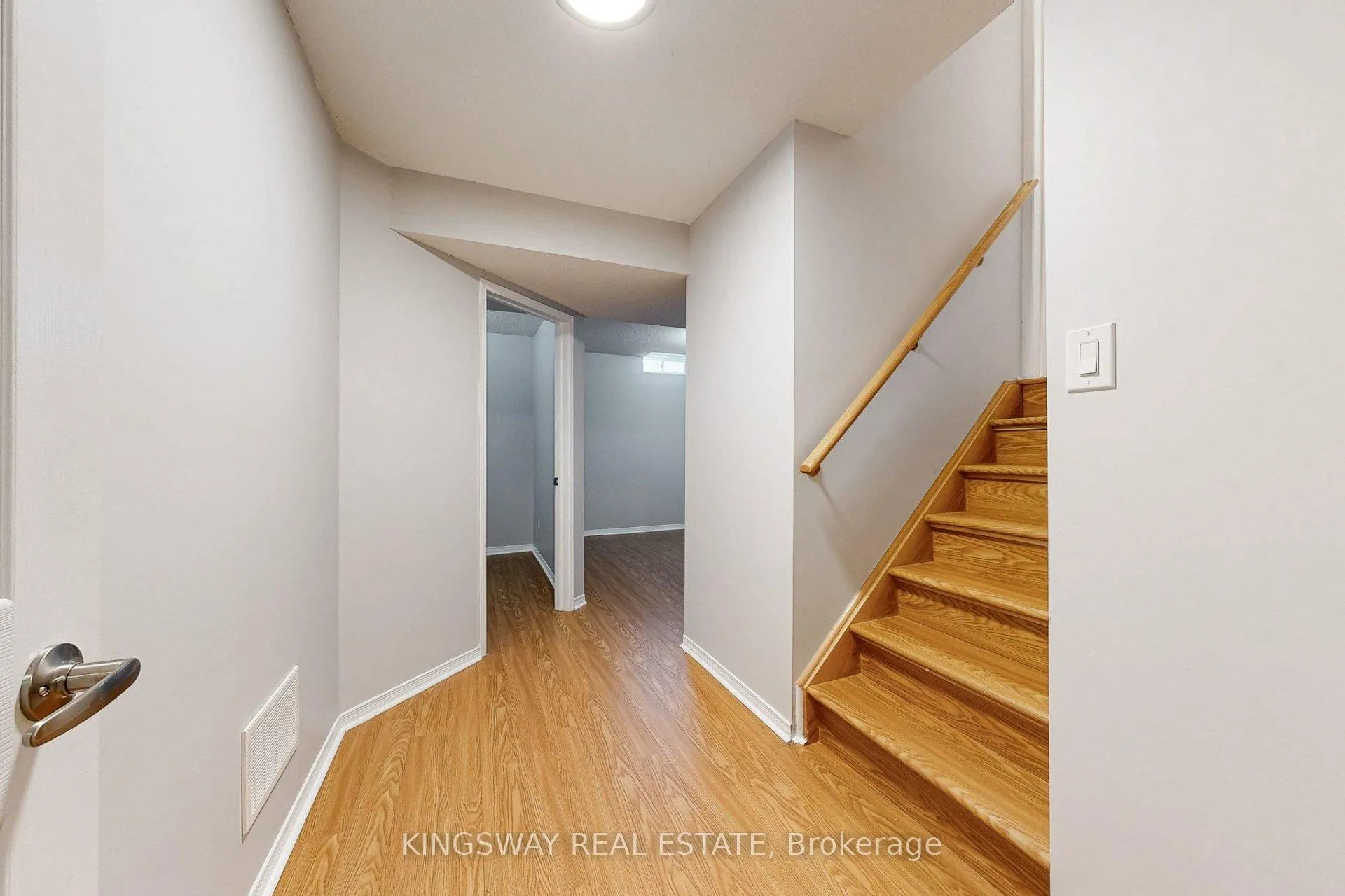 Photo 27 of 84 Abbotsbury Drive, Brampton, Credit Valley — HOMEH