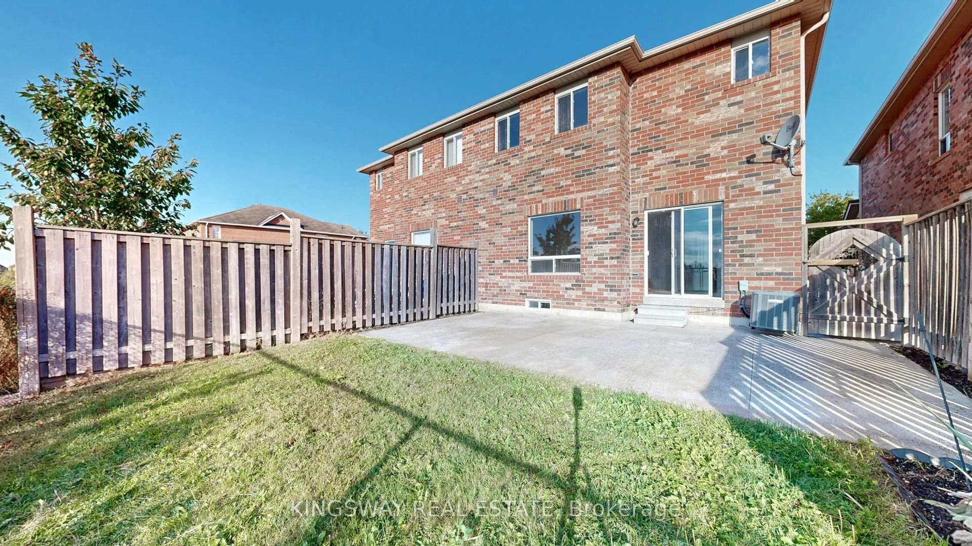 Photo 34 of 84 Abbotsbury Drive, Brampton, Credit Valley — HOMEH