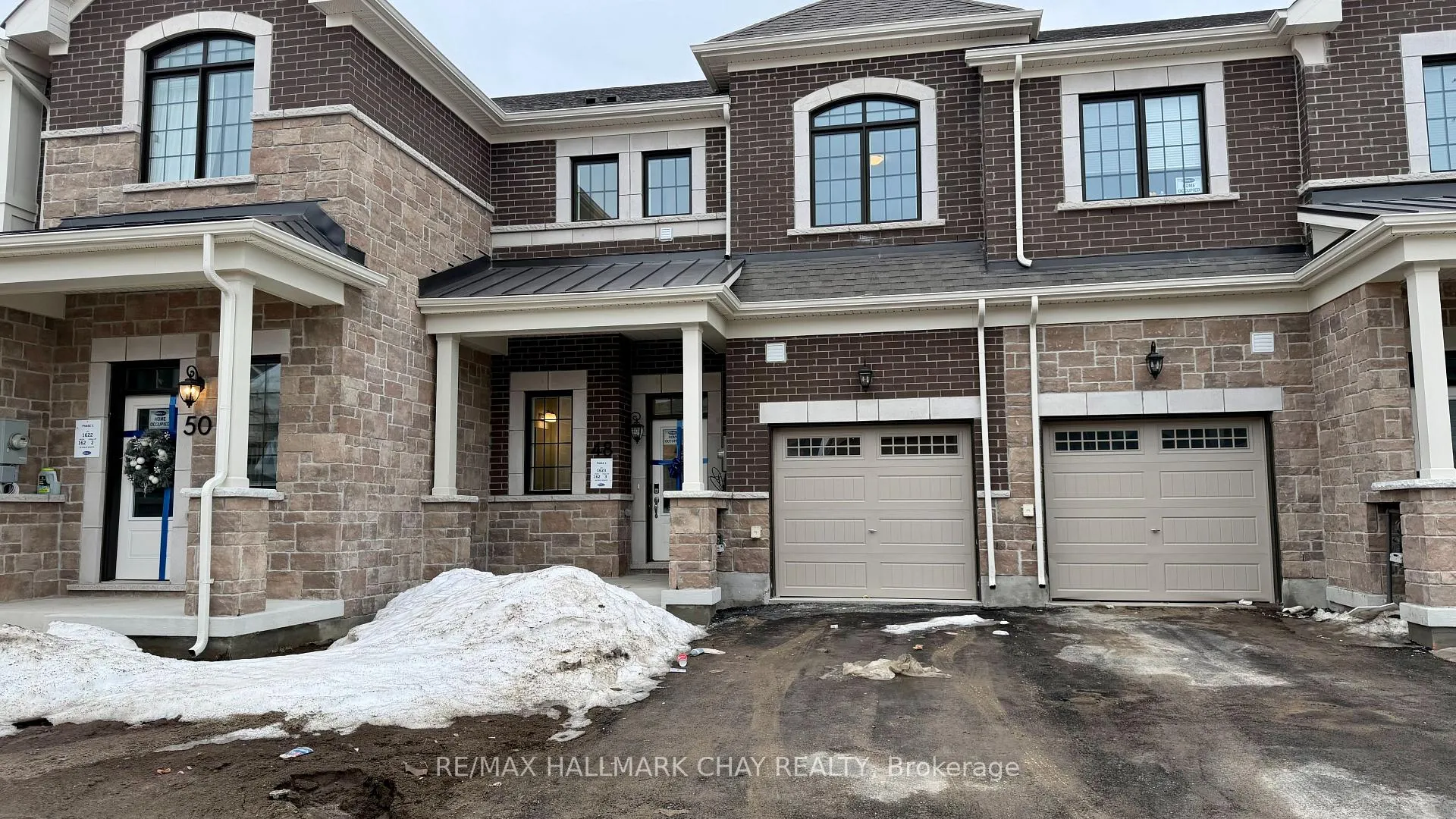 Photo 1 of 48 Foxley Heights, Barrie, Rural Barrie Southwest — HOMEH