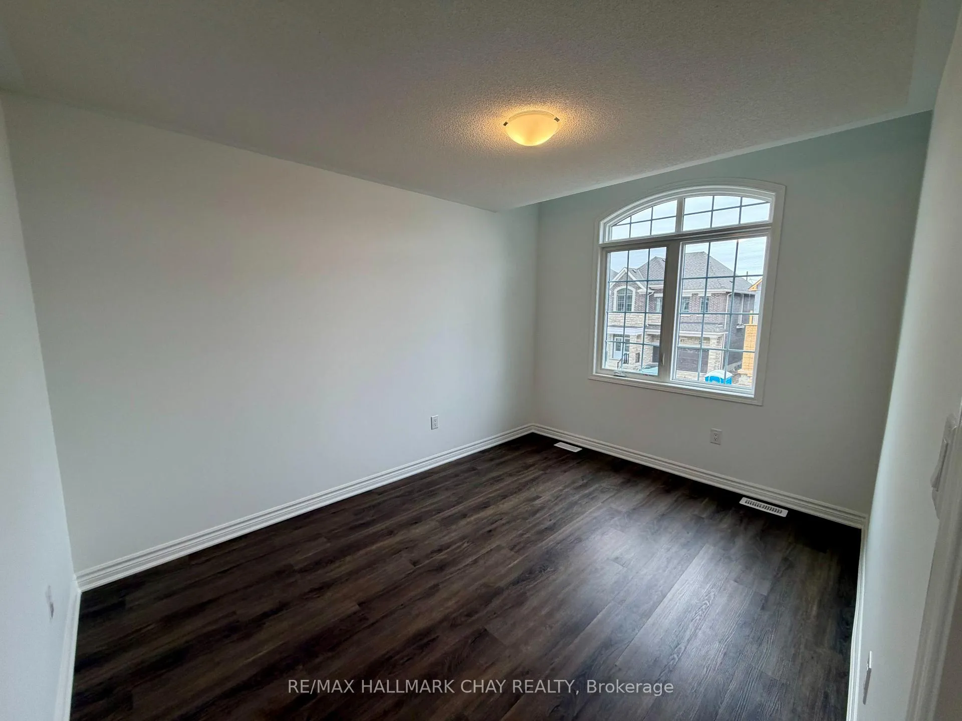 Photo 17 of 48 Foxley Heights, Barrie, Rural Barrie Southwest — HOMEH