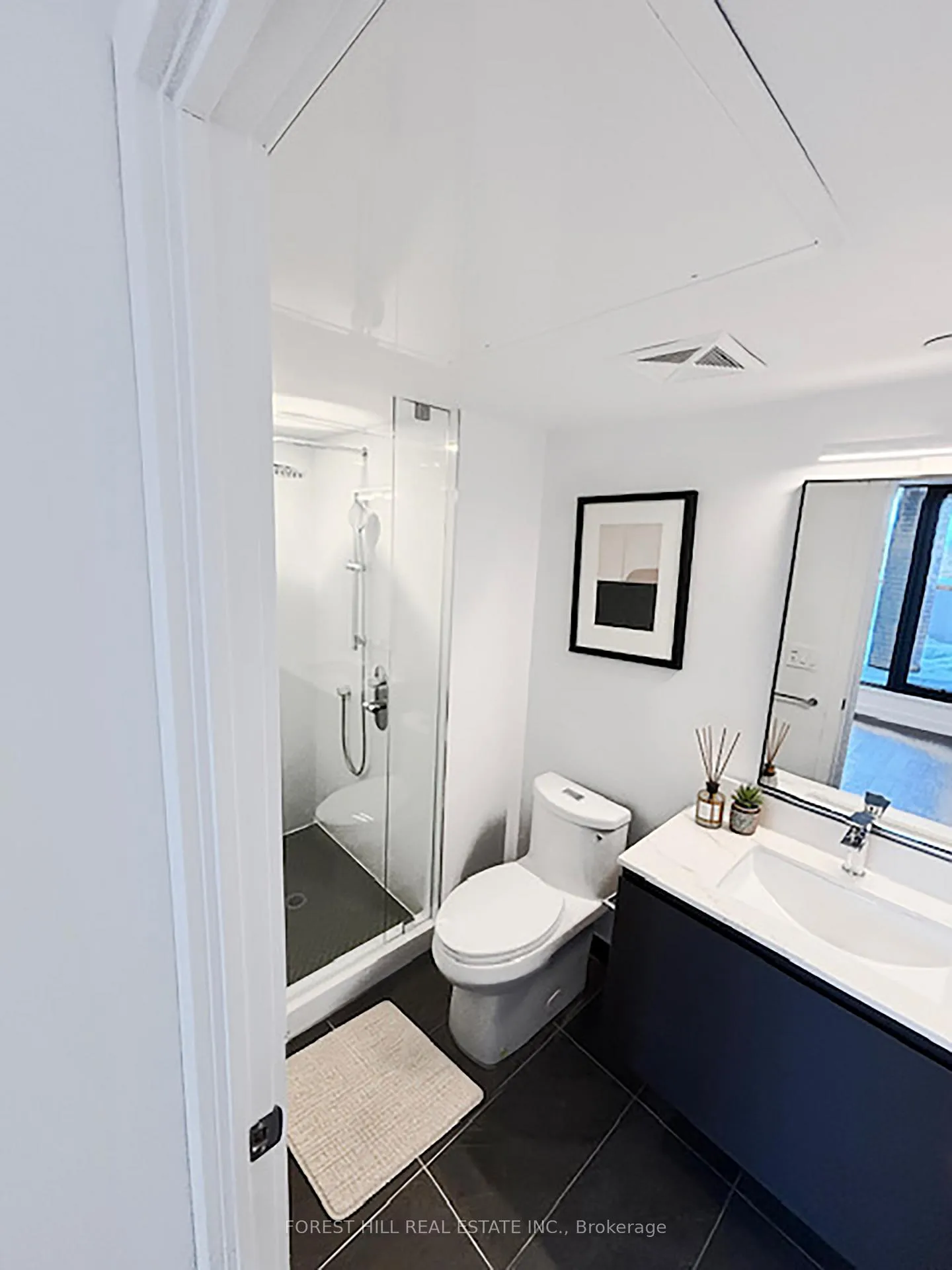 Photo 4 of Unit 505, 1720 Bayview Avenue, Toronto, Mount Pleasant East — HOMEH