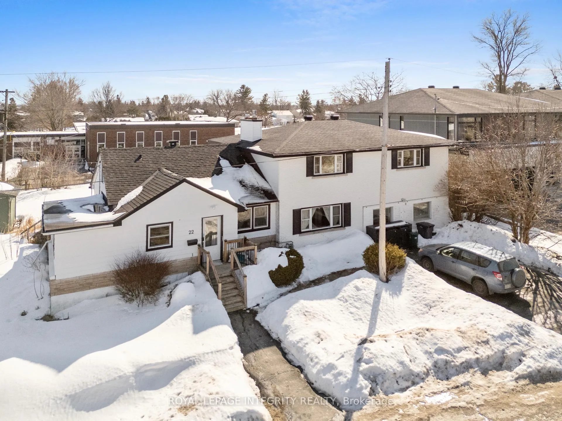 Photo 8 of 22 Rossland Avenue, Ottawa, Meadowlands/St. Claire Gardens — HOMEH