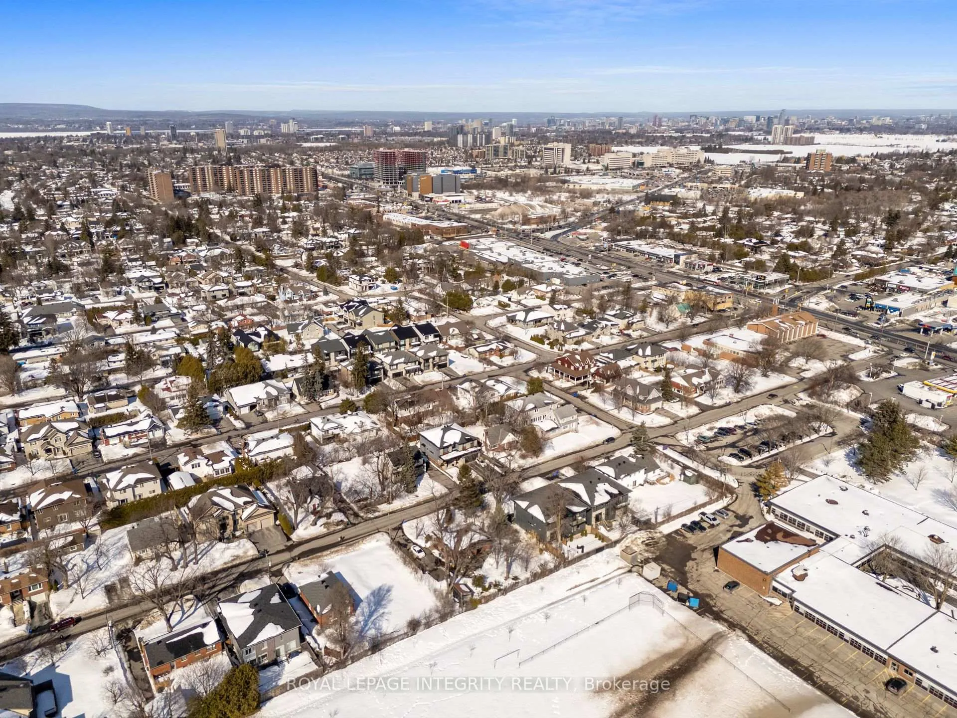 Photo 11 of 22 Rossland Avenue, Ottawa, Meadowlands/St. Claire Gardens — HOMEH