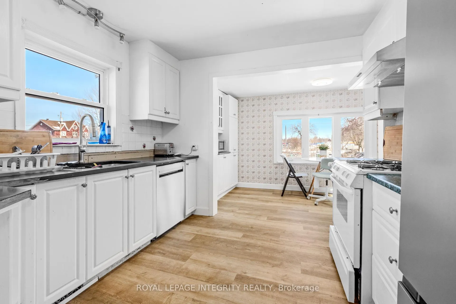 Photo 17 of 22 Rossland Avenue, Ottawa, Meadowlands/St. Claire Gardens — HOMEH