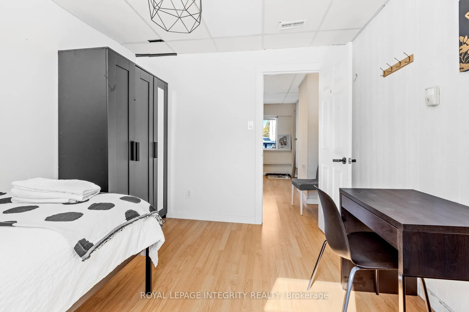 Photo 30 of 22 Rossland Avenue, Ottawa, Meadowlands/St. Claire Gardens — HOMEH